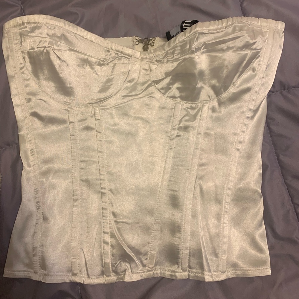 white satin corset top🤍